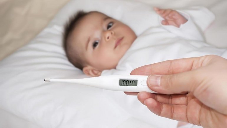 Як правильно вимірювати температуру немовляти