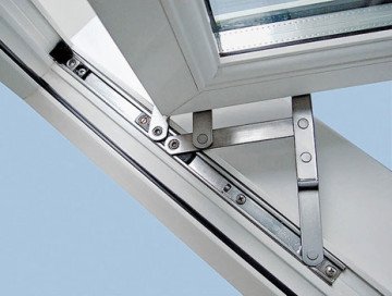 Як відремонтувати заедающее вікно?