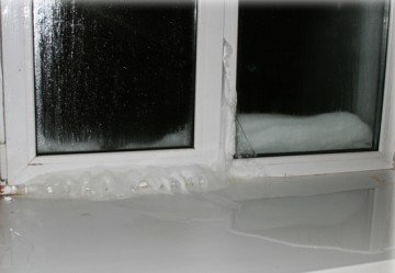 Як позбутися від замерзання пластикового вікна