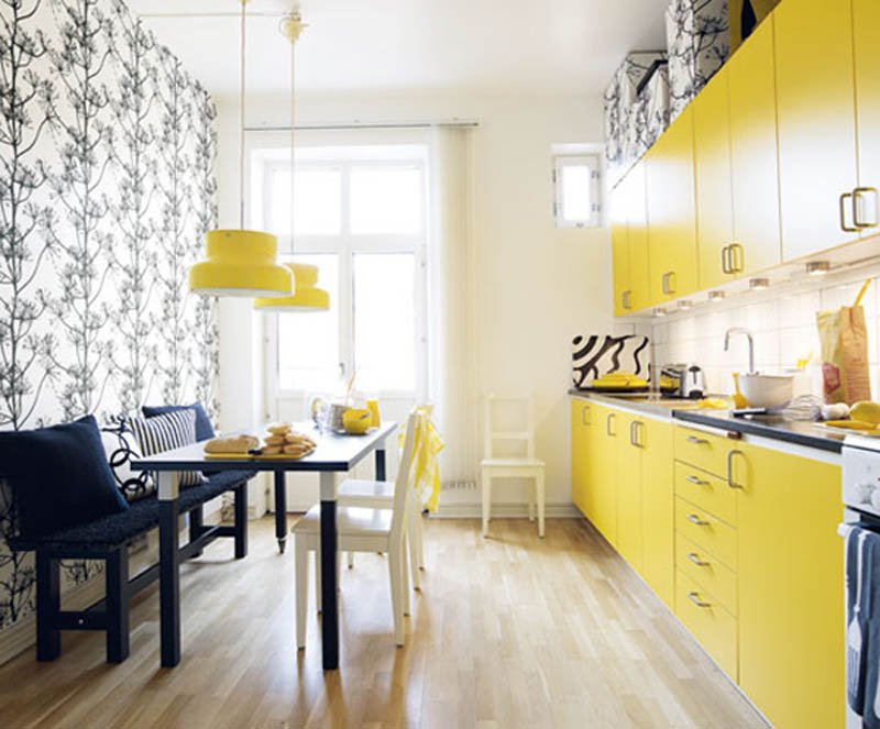Як оформити кухню в жовтому кольорі