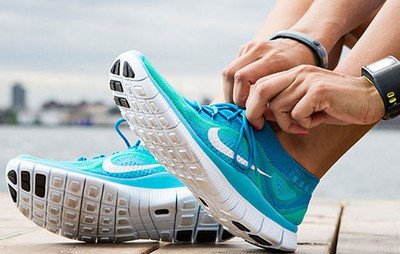 Особливості вибору чоловічих кросівок для бігу