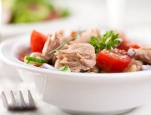 Салати з консервованим тунцем – покрокові рецепти з фото