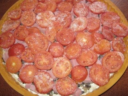 Піца з грибами та ковбасою | Смачні рецепти