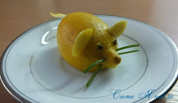 Мишка з лимона