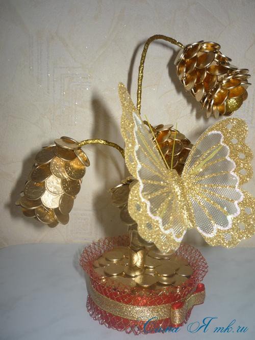 Золотий топіарі квітка з бутоном з монет