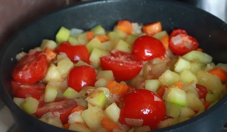 Кабачкова ікра з томатною пастою. Рецепти ікри з кабачків на зиму в домашніх умовах