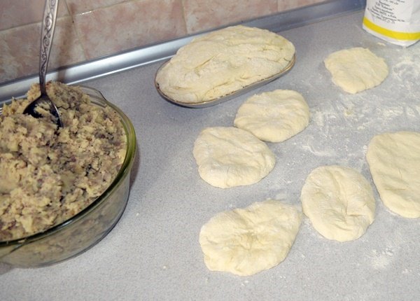Секрет МЯГУСЕНЬКИХ пиріжків з картоплею і печінкою | Смачні рецепти
