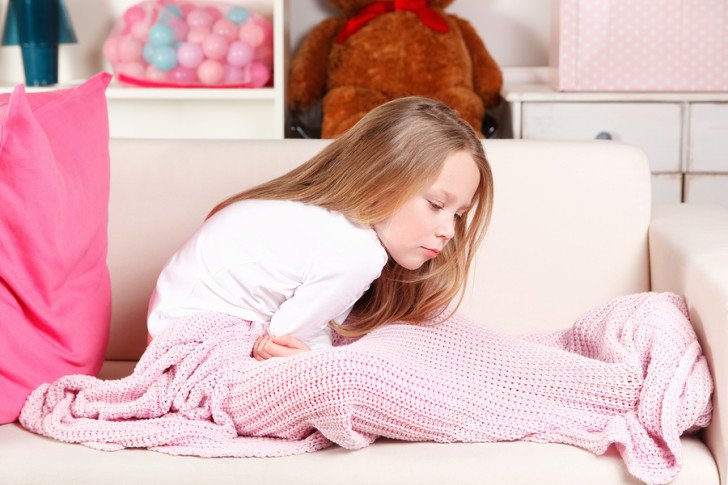 Що робити, якщо у дитини нудота і блювота без температури і проносу: причини і лікування