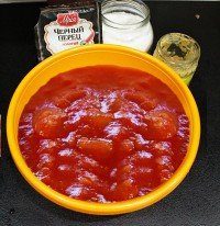 Кетчуп в домашніх умовах: рецепт приготування