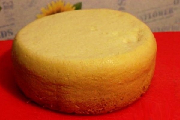 Медовий бісквіт для торта: рецепт приготування