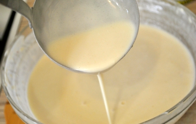 Млинці на кефірі — дуже смачний перевірений рецепт