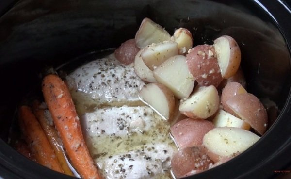 Картопля з куркою в мультиварці: рецепт приготування