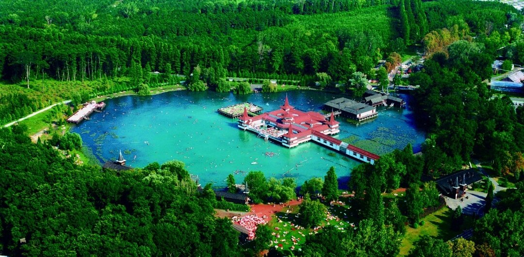 Відпочинок на озері Хевіз (Угорщина)