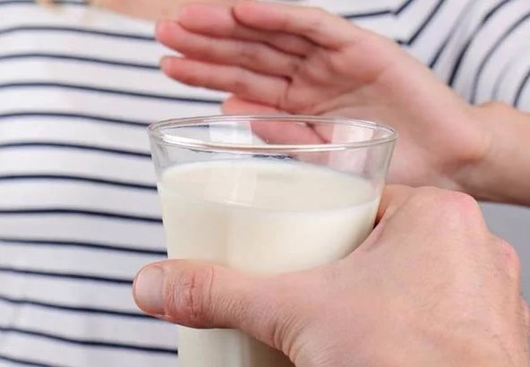 Чому пронос від молока і після
