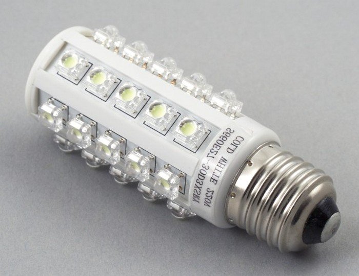 Як правильно вибрати світлодіодні лампи для дому, їх переваги і термін служби приладів
