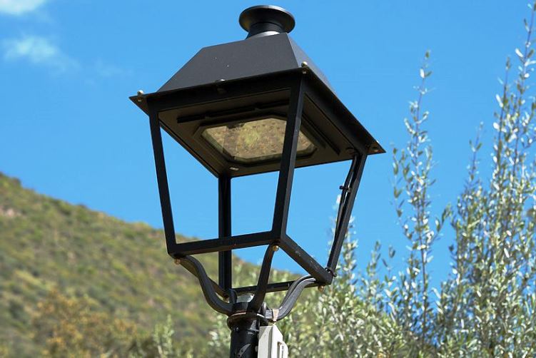 Світлодіодні світильники вуличного освітлення: види, особливості вибору