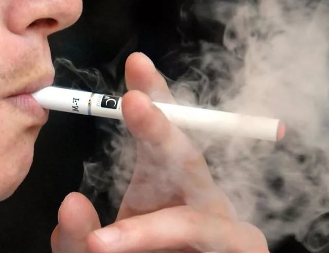 Гикавка при курінні Виникає під час куріння: чому коли куриш икаешь