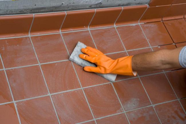 Чим можна в домашніх умовах відмити цемент після ремонту? – розчинники та народні засоби