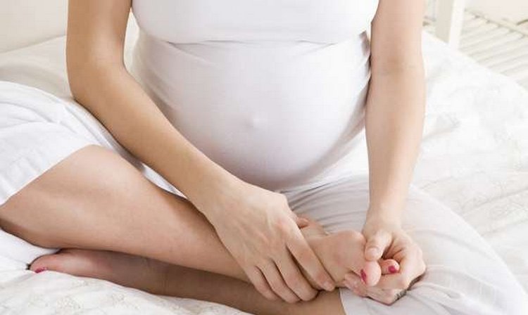 Судоми в ногах при вагітності: причини, лікування