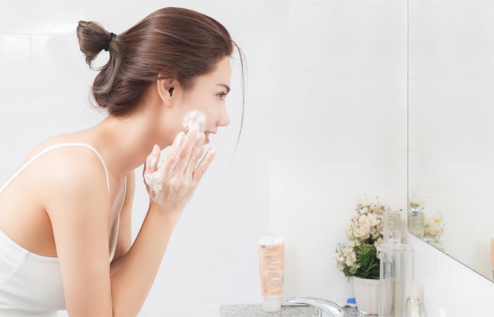Як почистити обличчя в домашніх умовах: народні засоби і маски і рецепти для очищення шкіри обличчя