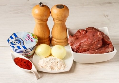 Папрікаш з яловичини по угорськи оригінальний рецепт з фото