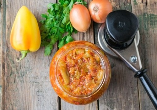 Рецепт овочевого соте з баклажанів, кабачків і перцю на зиму з фото