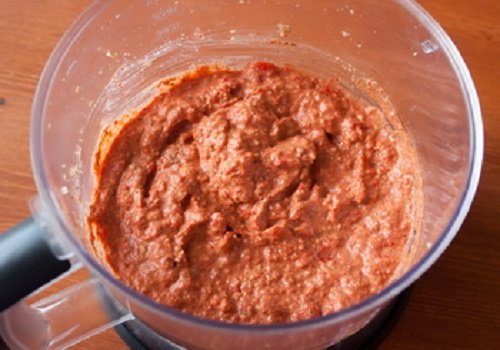 Соус діп з печених перців і волоських горіхів домашній рецепт з фото