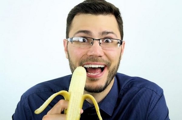 Банан — це ягода або фрукт