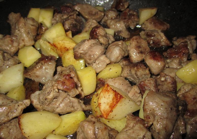 Страви з капустою і картоплею: з мясом, кабачками, рагу в мультиварці, духовці, тушкована, з куркою, фаршем, свининою. ТОП 4 покрокових рецептів з ФОТО