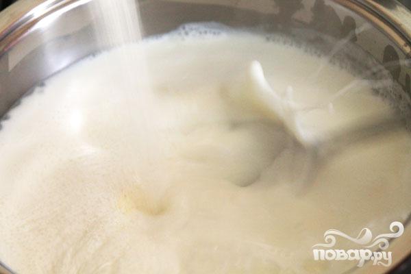 Як і скільки варити манну кашу без грудочок на молоці і без молока + ТОП 6 покрокових рецептів з ФОТО
