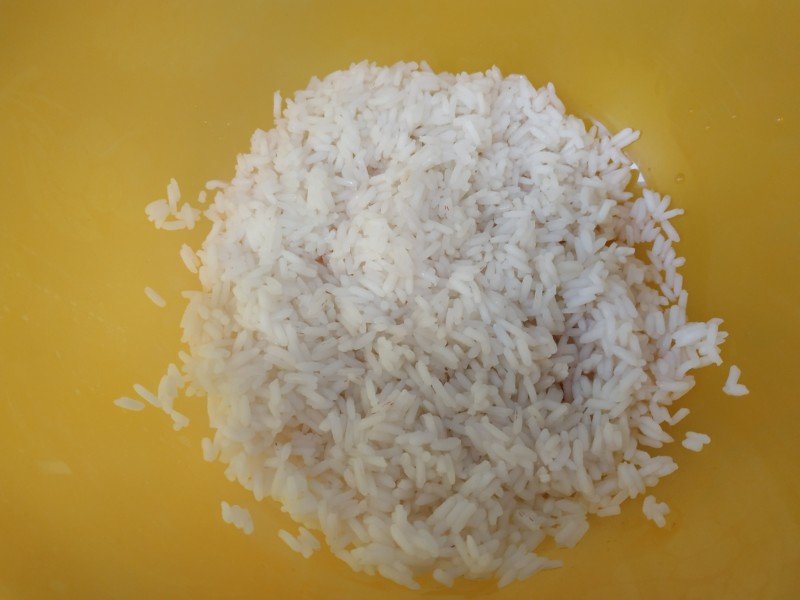 Тефтелі з фаршу і рису з підливою. Фото рецепт приготування