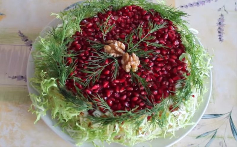 Салати на новий рік 8 новорічних салатів які зметуть зі столу першими