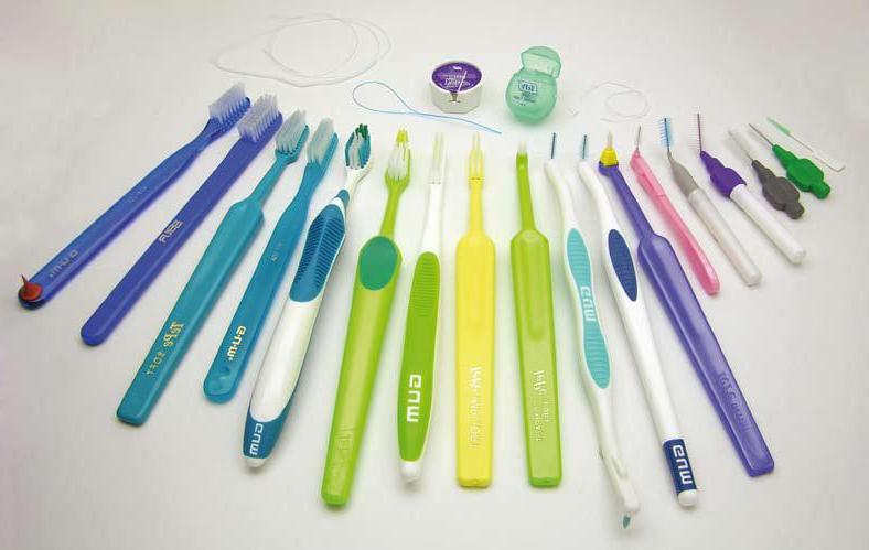 Як вибрати зубну щітку? Переваги і недоліки різних моделей