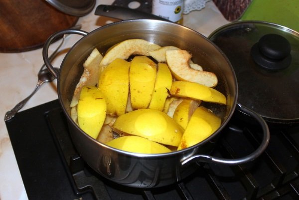 Як приготувати мариновану айву – рецепти