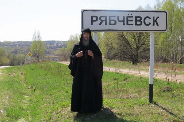 Ієромонах Роман Матюшин біографія, читати духовні православні вірші та пісні, де зараз живе і служить батюшка