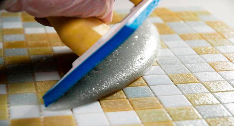 Розшивання швів керамічної плитки: чим і як розшити шви між плиткою?