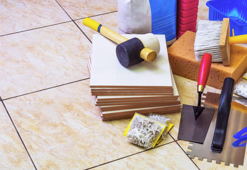 Як покласти плитку на деревяну підлогу в деревяному будинку: поради майстрів з укладання