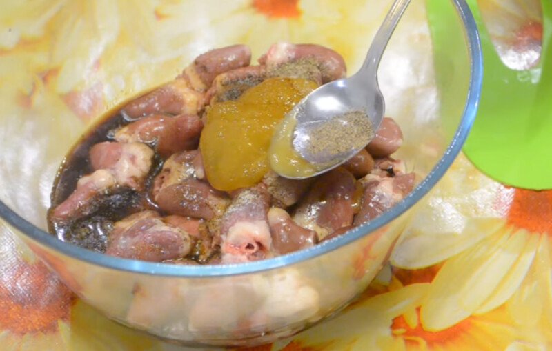 Шашлик в банці запечений в духовці — покроковий рецепт на шпажках навіть смачніше, ніж на мангалі