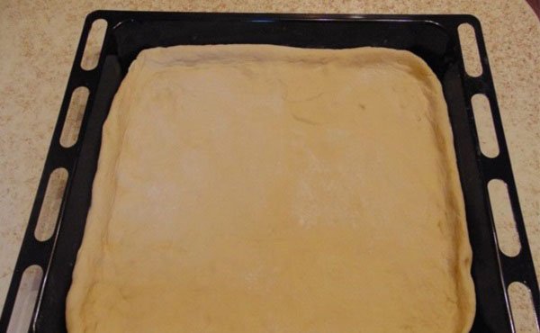 Рецепт пирога з джемом з листкового і пісочного тіста, фото
