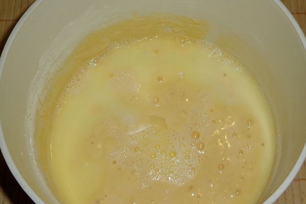 Рецепт пирога з полуницею свіжої, замороженої, в мультиварці