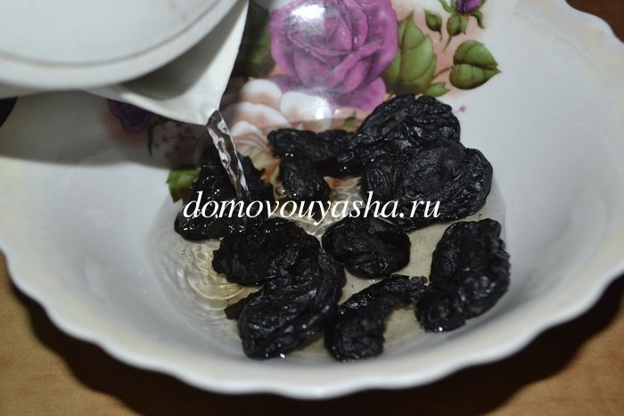 Салат Чорна курка з чорносливом: кращий рецепт