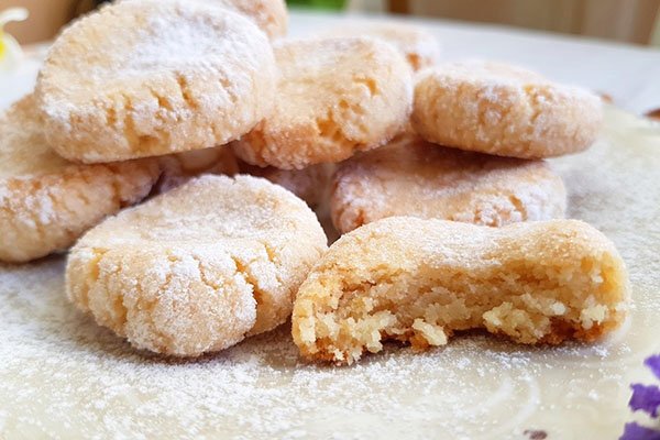 Рецепт мигдалевого печива класичного французького, фото