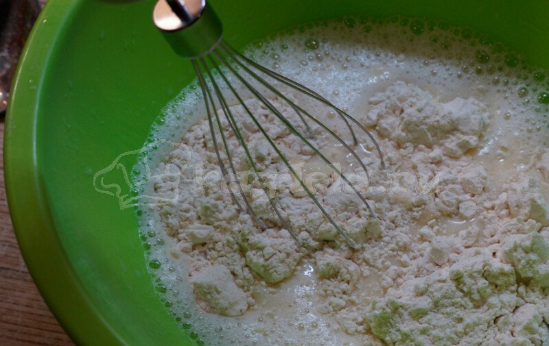 Млинці з шинкою і сиром — покроковий рецепт приготування