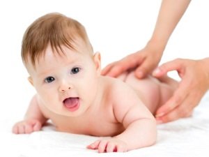 Як вилікувати пупкову грижу у немовляти?