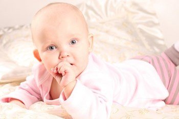 Симптоми і способи лікування кандидозу у новонароджених