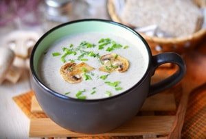 Грибний суп пюре з печериць з вершками – рецепт