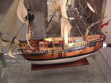 Моделі деревяних кораблів — витвір мистецтва і предмет інтерєру