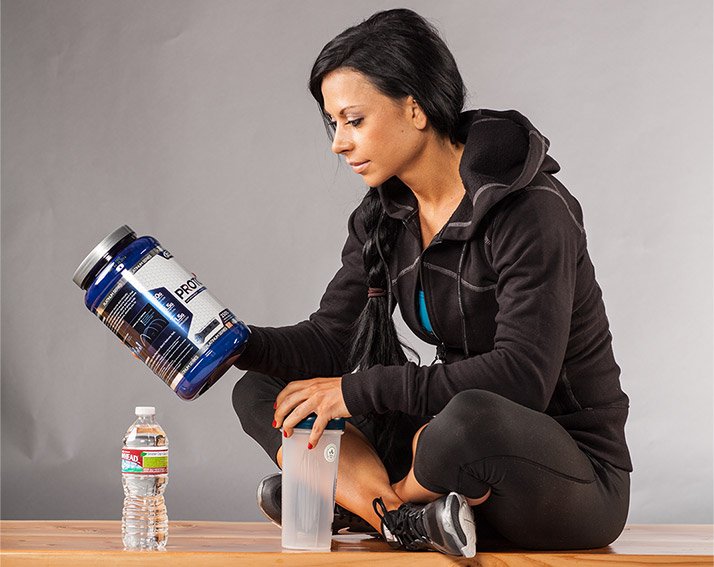 Що пити під час тренування: воду або спортивні добавки в тренажерному залі?