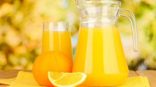 Скільки калорій міститься в одному апельсині?