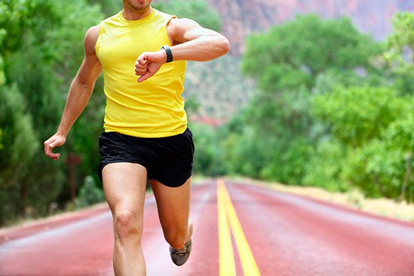 Правильний біг для користі для здоровя і помилки новачків бігунів